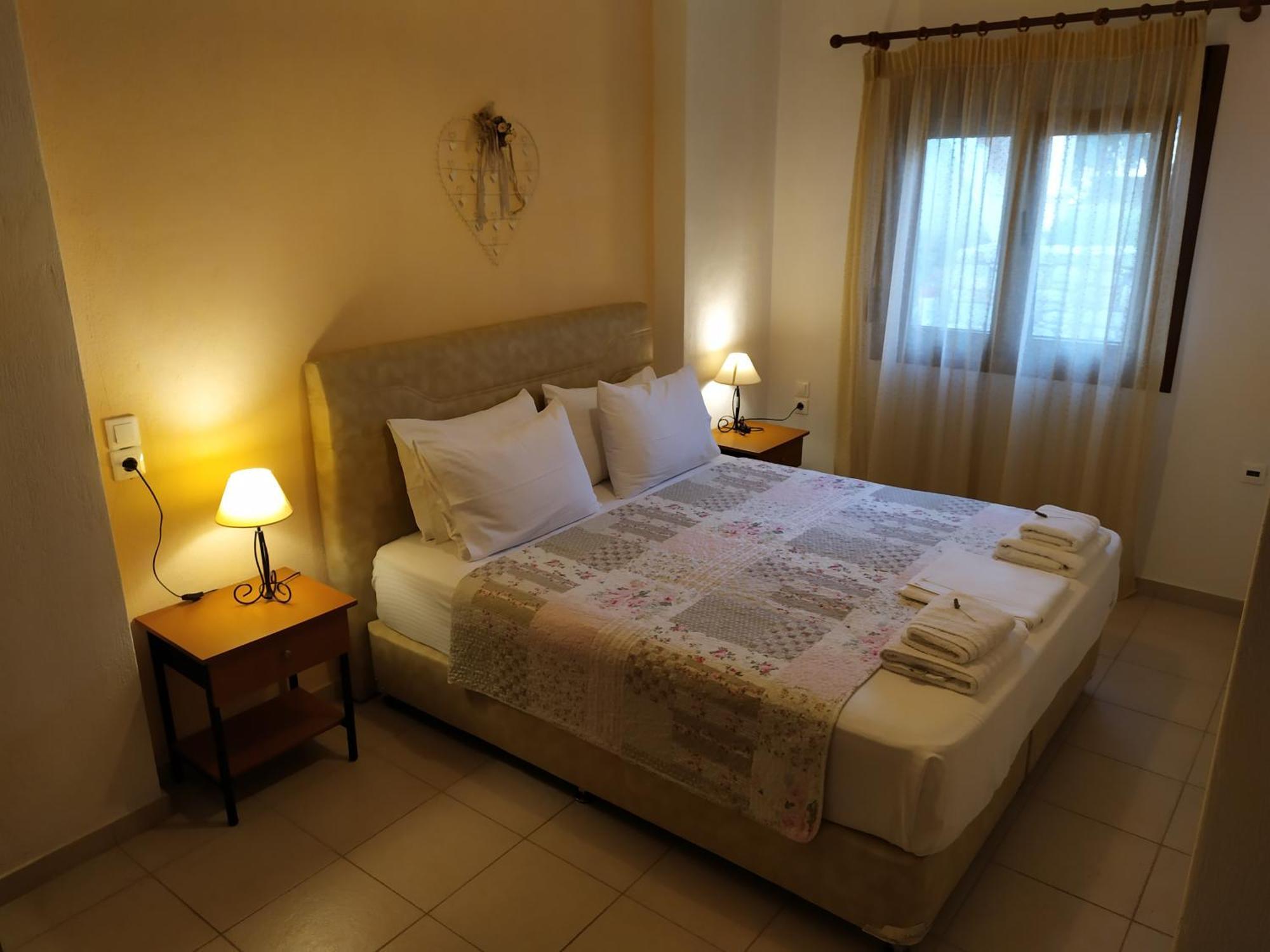 Remvi Apartments Skopelos Town Quarto foto