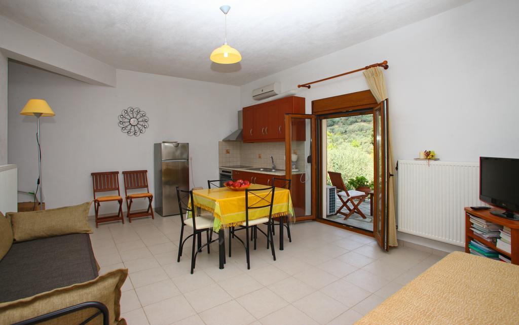 Remvi Apartments Skopelos Town Quarto foto